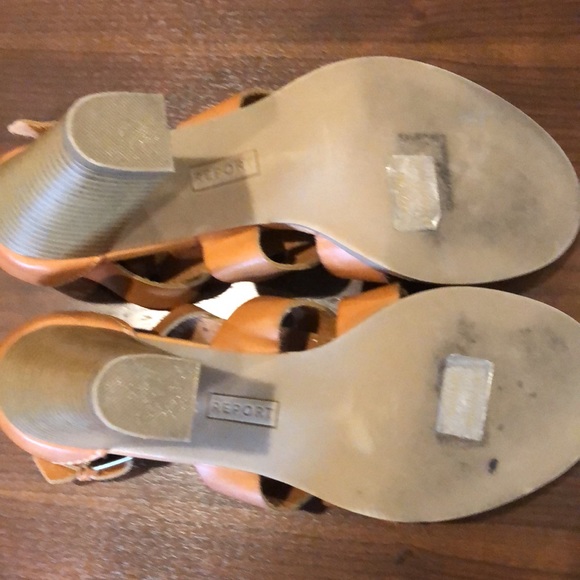 Report high heel sandals size 7 1/2 - Picture 5 of 6